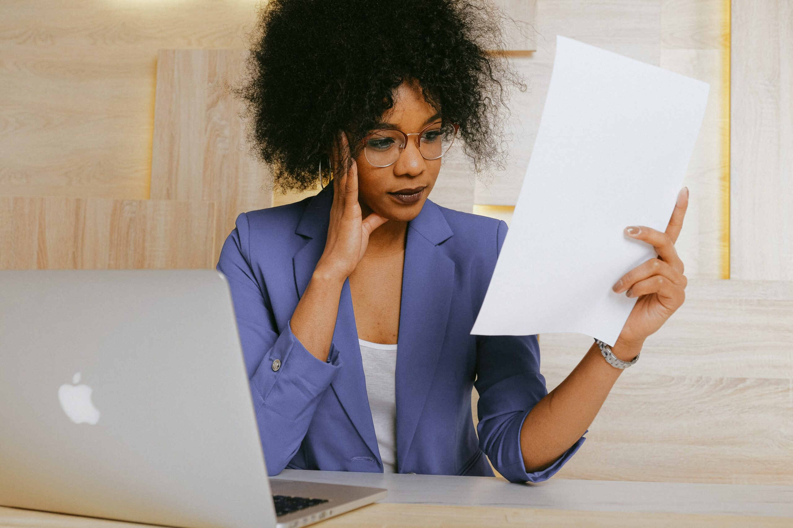 woman-in-blue-blazer-holding-white-paper-3727468 woman-in-blue-blazer-holding-white-paper-3727468